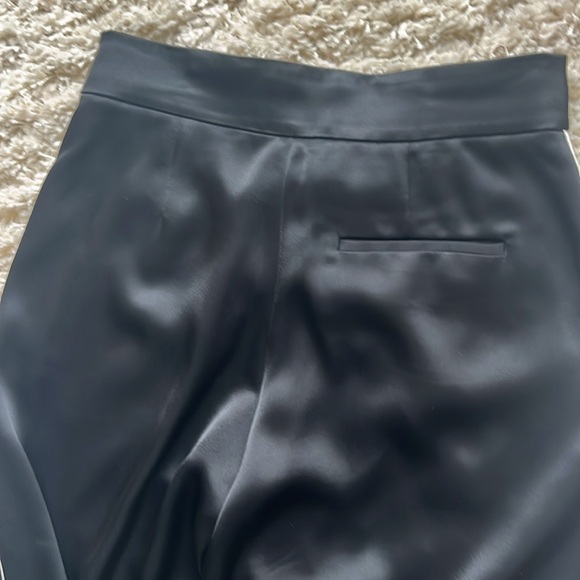 Wilfred satin dress pants with white pinstripe - Picture 5 of 6